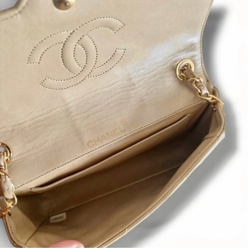 💗VINTAGE CHANEL Beige CC Logo Small Flap Shoulder Crossbody Bag 24K Gold-Plated